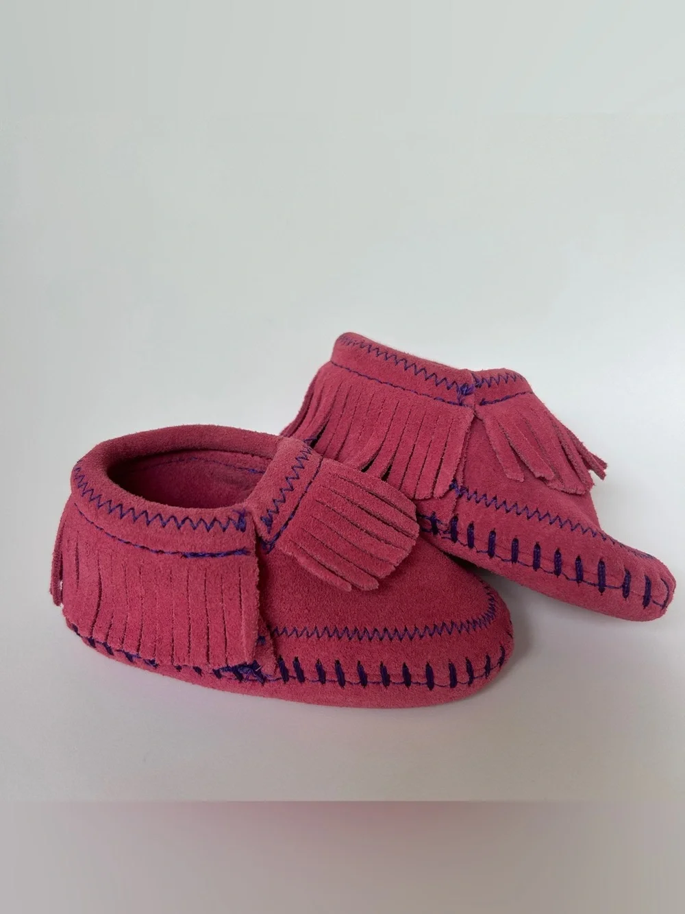 Minnetonka Baby Girl Infant Leather Moccasins Size 2 Fringe
